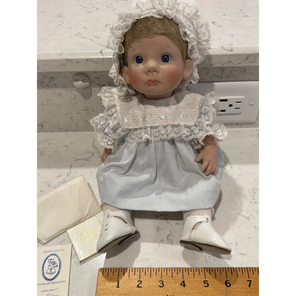 Lee Middleton Forget‎ Me Not Doll Blue Dress Lace Bonnet Shoes Certificate
